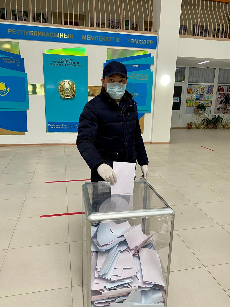В день выборов депутатов Мажилиса Парламента Республики Казахстан — фото 4