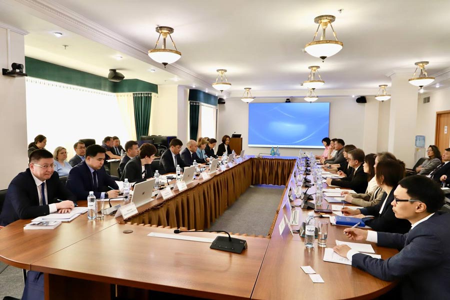 В Астане обсудили вопросы развития социально-трудовой сферы с представителями Международной организации труда — фото 1