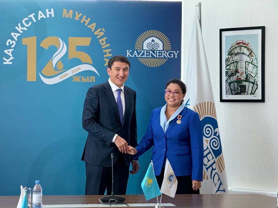 По представлению KAZENERGY в честь 125-летия казахстанской нефти представители членов Ассоциации, внесшие значительный вклад в развитие нефтегазовой отрасли страны, были награждены в Акорде государственными наградами. — фото 7