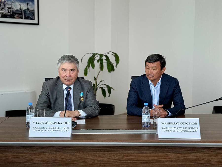 По представлению KAZENERGY в честь 125-летия казахстанской нефти представители членов Ассоциации, внесшие значительный вклад в развитие нефтегазовой отрасли страны, были награждены в Акорде государственными наградами. — фото 9