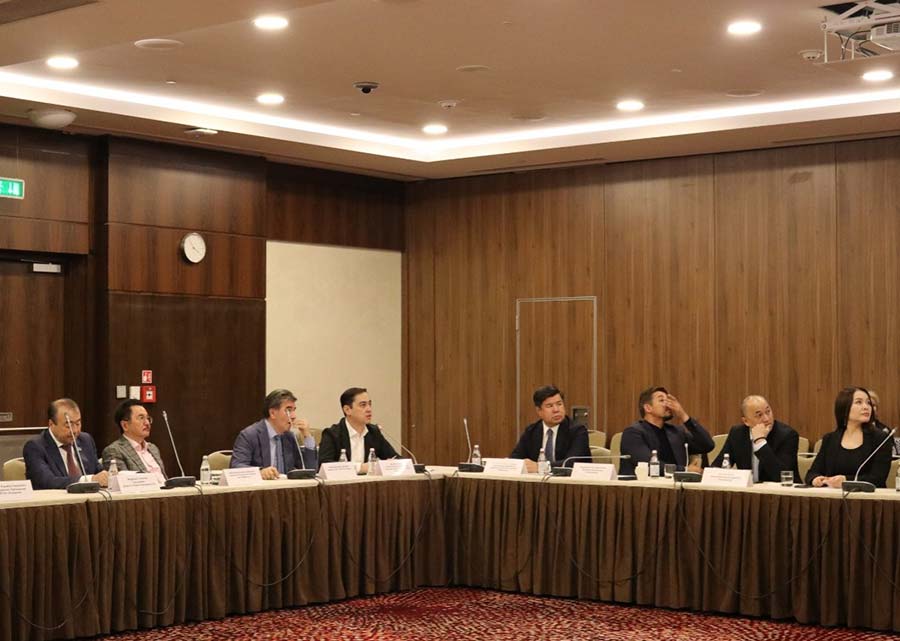 ОБСУЖДЕНО ПРИОРИТЕТНОЕ ПРАВО НЕДРОПОЛЬЗОВАНИЯ ДЛЯ ИНВЕСТОРОВ — фото 3