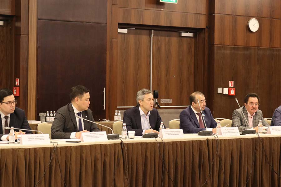 ОБСУЖДЕНО ПРИОРИТЕТНОЕ ПРАВО НЕДРОПОЛЬЗОВАНИЯ ДЛЯ ИНВЕСТОРОВ — фото 6