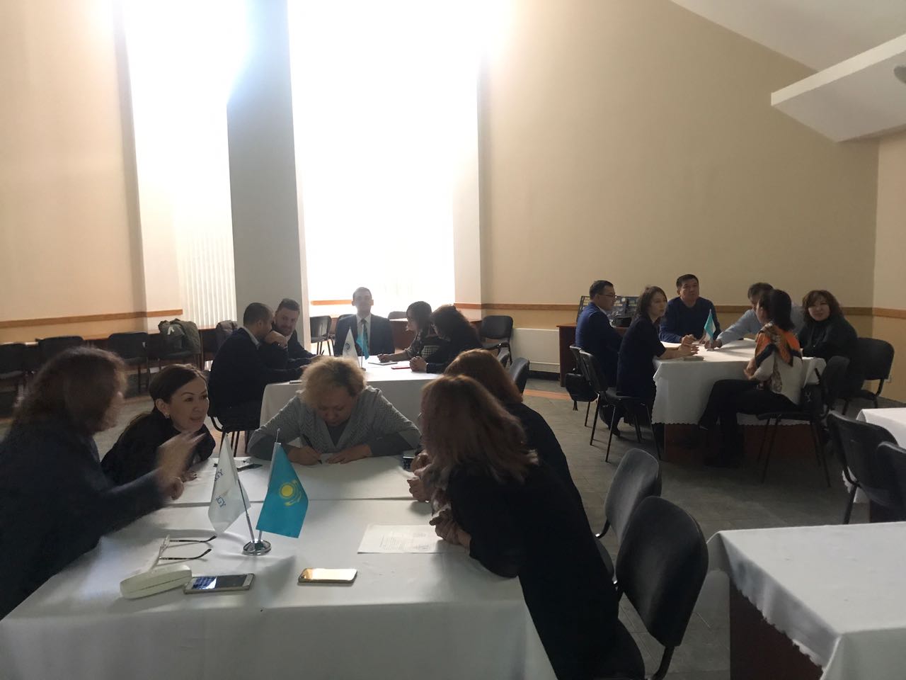 Заседание Координационного совета по развитию человеческого капитала Ассоциации «KAZENERGY». 19-20 октября 2017 года состоялось заседание Координационного совета по развитию человеческого капитала (далее - Координационный совет) под председательством Вице-президента по управлению человеческими ресурсами АО «НК «КазМунайГаз» Абденова С.С. — фото 1